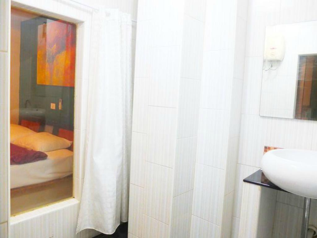 Piza 24 Guesthouse Паттайя Экстерьер фото